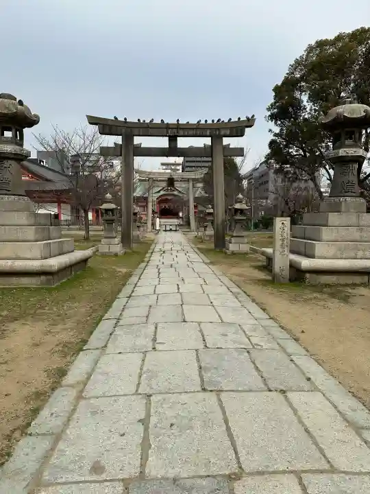 土佐稲荷神社の{uncategorized: "未分類", other: "その他", undefined: "問題あり", building: "その他建物", grave: "お墓", sacred_gate: "鳥居", guardian: "狛犬", statue: "像", buddha: "仏像", history: "歴史", nature: "自然", garden: "庭園", animal: "動物", pagoda: "塔", temizu: "手水舎", mountain_gate: "山門・神門", sanctuary: "本殿・本堂", subordinate: "末社・摂社", art: "芸術", scenery: "景色", jizo: "地蔵", ema: "絵馬", goshuin: "御朱印", omikuji: "おみくじ", items: "授与品その他", amulet: "お守り", goshuincho: "御朱印帳", eats: "食事", festival: "お祭り", votive_dance: "神楽", shichigosan: "七五三参", wedding: "結婚式", experience: "体験その他", initially: "初詣", around: "周辺", anti_infection: "感染症対策"}