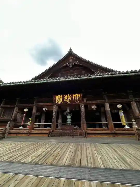 長谷寺の{uncategorized: "未分類", other: "その他", undefined: "問題あり", building: "その他建物", grave: "お墓", sacred_gate: "鳥居", guardian: "狛犬", statue: "像", buddha: "仏像", history: "歴史", nature: "自然", garden: "庭園", animal: "動物", pagoda: "塔", temizu: "手水舎", mountain_gate: "山門・神門", sanctuary: "本殿・本堂", subordinate: "末社・摂社", art: "芸術", scenery: "景色", jizo: "地蔵", ema: "絵馬", goshuin: "御朱印", omikuji: "おみくじ", items: "授与品その他", amulet: "お守り", goshuincho: "御朱印帳", eats: "食事", festival: "お祭り", votive_dance: "神楽", shichigosan: "七五三参", wedding: "結婚式", experience: "体験その他", initially: "初詣", around: "周辺", anti_infection: "感染症対策"}