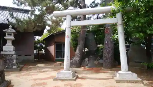 樋野口稲荷神社の鳥居