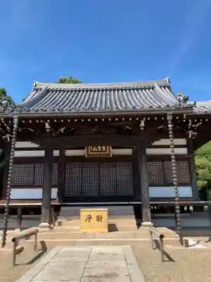 常楽寺の本殿・本堂