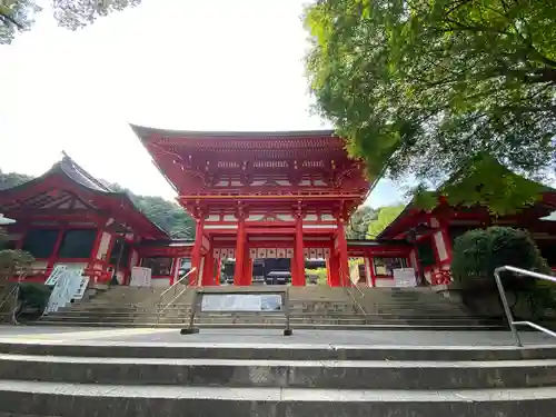 近江神宮の山門・神門