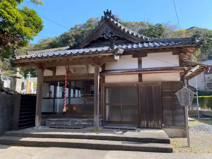 誕生寺の本殿・本堂