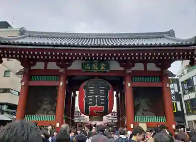 浅草寺の山門・神門