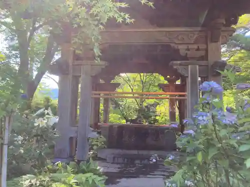 青龍山 吉祥寺の手水舎