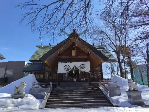 信濃神社の本殿・本堂