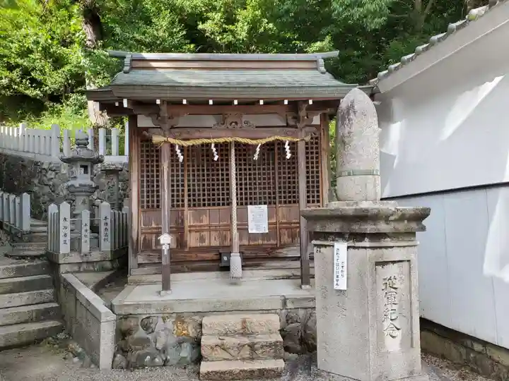 三輪神社の末社・摂社