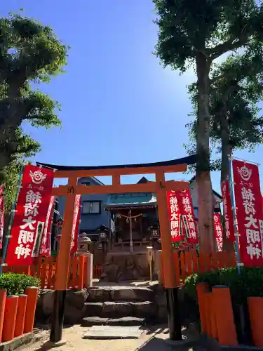 筒井八幡神社の{uncategorized: "未分類", other: "その他", undefined: "問題あり", building: "その他建物", grave: "お墓", sacred_gate: "鳥居", guardian: "狛犬", statue: "像", buddha: "仏像", history: "歴史", nature: "自然", garden: "庭園", animal: "動物", pagoda: "塔", temizu: "手水舎", mountain_gate: "山門・神門", sanctuary: "本殿・本堂", subordinate: "末社・摂社", art: "芸術", scenery: "景色", jizo: "地蔵", ema: "絵馬", goshuin: "御朱印", omikuji: "おみくじ", items: "授与品その他", amulet: "お守り", goshuincho: "御朱印帳", eats: "食事", festival: "お祭り", votive_dance: "神楽", shichigosan: "七五三参", wedding: "結婚式", experience: "体験その他", initially: "初詣", around: "周辺", anti_infection: "感染症対策"}