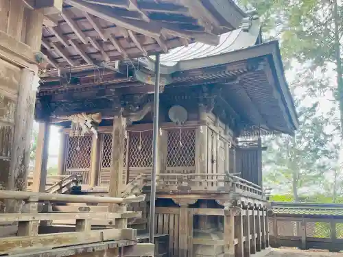 比都佐神社の{uncategorized: "未分類", other: "その他", undefined: "問題あり", building: "その他建物", grave: "お墓", sacred_gate: "鳥居", guardian: "狛犬", statue: "像", buddha: "仏像", history: "歴史", nature: "自然", garden: "庭園", animal: "動物", pagoda: "塔", temizu: "手水舎", mountain_gate: "山門・神門", sanctuary: "本殿・本堂", subordinate: "末社・摂社", art: "芸術", scenery: "景色", jizo: "地蔵", ema: "絵馬", goshuin: "御朱印", omikuji: "おみくじ", items: "授与品その他", amulet: "お守り", goshuincho: "御朱印帳", eats: "食事", festival: "お祭り", votive_dance: "神楽", shichigosan: "七五三参", wedding: "結婚式", experience: "体験その他", initially: "初詣", around: "周辺", anti_infection: "感染症対策"}