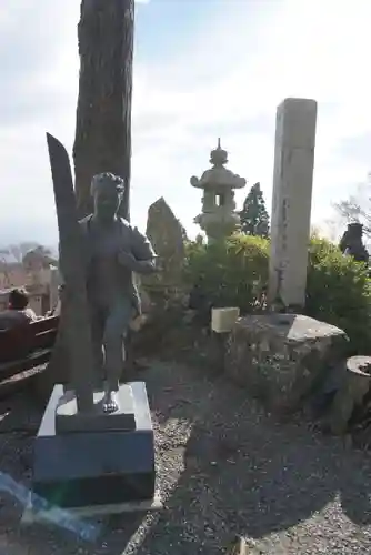 大山阿夫利神社の像