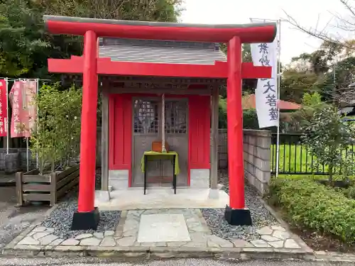 智弘院の鳥居