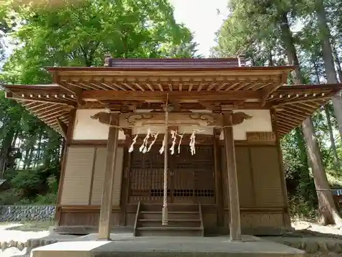 八幡神社の本殿