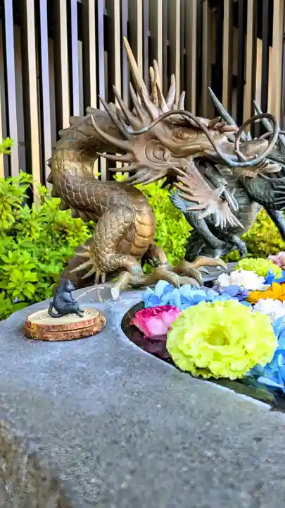 駒込妙義神社の手水舎