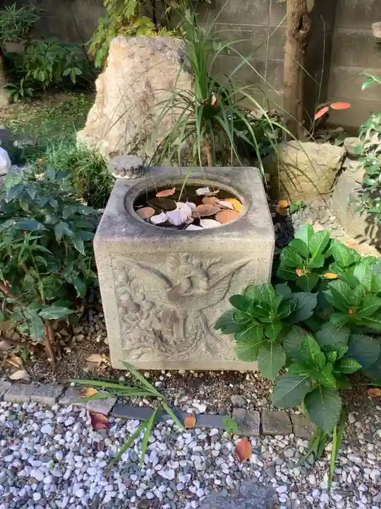 信興寺の手水舎