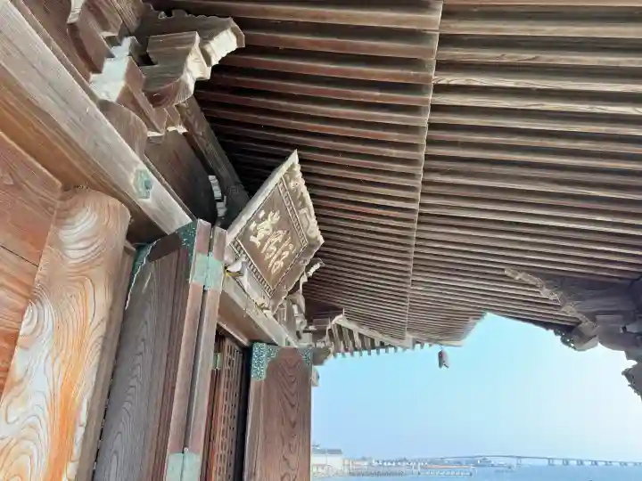 満月寺(浮御堂)の{uncategorized: "未分類", other: "その他", undefined: "問題あり", building: "その他建物", grave: "お墓", sacred_gate: "鳥居", guardian: "狛犬", statue: "像", buddha: "仏像", history: "歴史", nature: "自然", garden: "庭園", animal: "動物", pagoda: "塔", temizu: "手水舎", mountain_gate: "山門・神門", sanctuary: "本殿・本堂", subordinate: "末社・摂社", art: "芸術", scenery: "景色", jizo: "地蔵", ema: "絵馬", goshuin: "御朱印", omikuji: "おみくじ", items: "授与品その他", amulet: "お守り", goshuincho: "御朱印帳", eats: "食事", festival: "お祭り", votive_dance: "神楽", shichigosan: "七五三参", wedding: "結婚式", experience: "体験その他", initially: "初詣", around: "周辺", anti_infection: "感染症対策"}