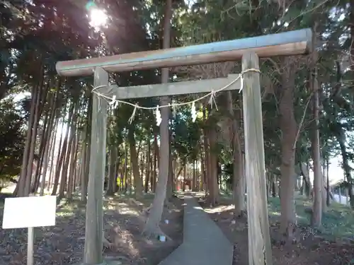 神明社の鳥居