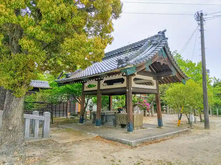 神明社(荒子神明社)の手水舎