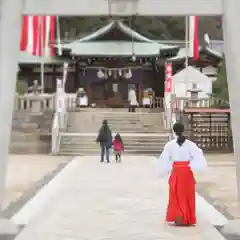 鶴羽根神社の建物その他