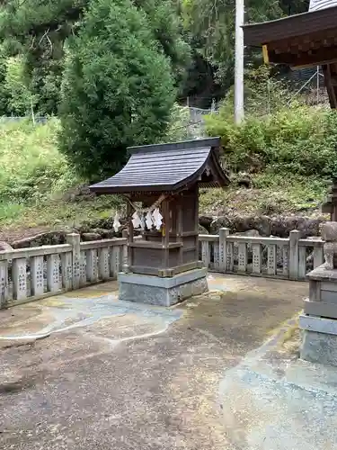 神明神社（根村）の末社・摂社