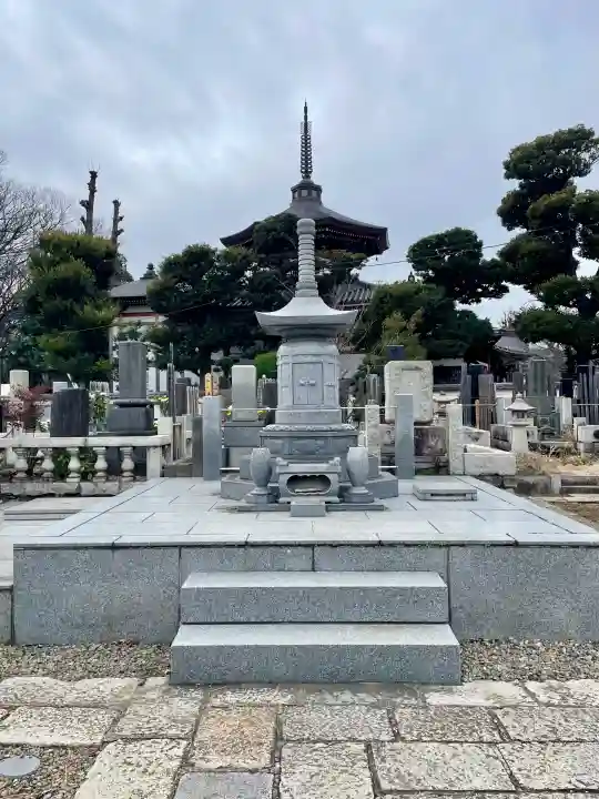 祐天寺の{uncategorized: "未分類", other: "その他", undefined: "問題あり", building: "その他建物", grave: "お墓", sacred_gate: "鳥居", guardian: "狛犬", statue: "像", buddha: "仏像", history: "歴史", nature: "自然", garden: "庭園", animal: "動物", pagoda: "塔", temizu: "手水舎", mountain_gate: "山門・神門", sanctuary: "本殿・本堂", subordinate: "末社・摂社", art: "芸術", scenery: "景色", jizo: "地蔵", ema: "絵馬", goshuin: "御朱印", omikuji: "おみくじ", items: "授与品その他", amulet: "お守り", goshuincho: "御朱印帳", eats: "食事", festival: "お祭り", votive_dance: "神楽", shichigosan: "七五三参", wedding: "結婚式", experience: "体験その他", initially: "初詣", around: "周辺", anti_infection: "感染症対策"}