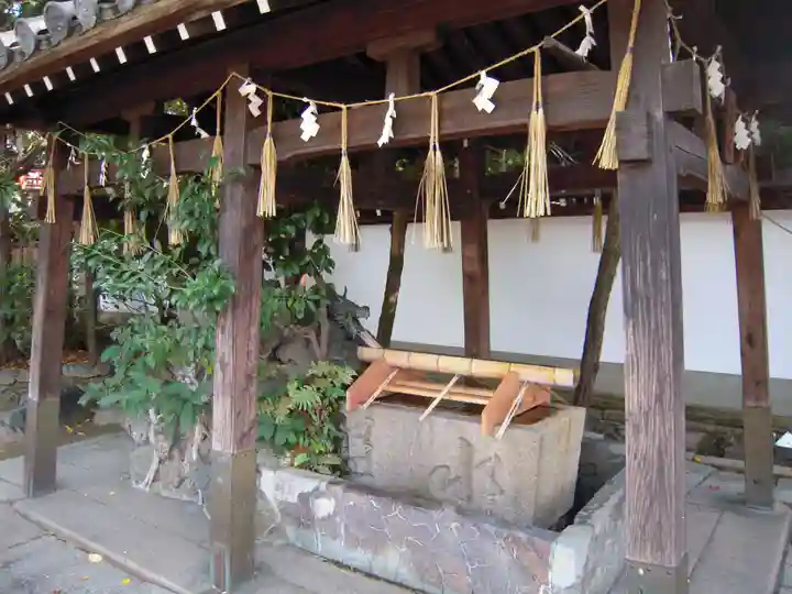 射楯兵主神社の手水舎