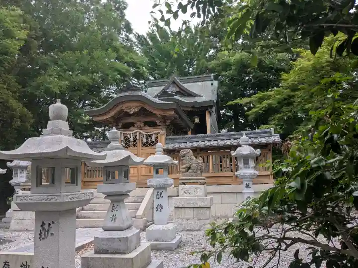 八幡神社の{uncategorized: "未分類", other: "その他", undefined: "問題あり", building: "その他建物", grave: "お墓", sacred_gate: "鳥居", guardian: "狛犬", statue: "像", buddha: "仏像", history: "歴史", nature: "自然", garden: "庭園", animal: "動物", pagoda: "塔", temizu: "手水舎", mountain_gate: "山門・神門", sanctuary: "本殿・本堂", subordinate: "末社・摂社", art: "芸術", scenery: "景色", jizo: "地蔵", ema: "絵馬", goshuin: "御朱印", omikuji: "おみくじ", items: "授与品その他", amulet: "お守り", goshuincho: "御朱印帳", eats: "食事", festival: "お祭り", votive_dance: "神楽", shichigosan: "七五三参", wedding: "結婚式", experience: "体験その他", initially: "初詣", around: "周辺", anti_infection: "感染症対策"}