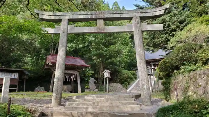 上山八幡宮の鳥居