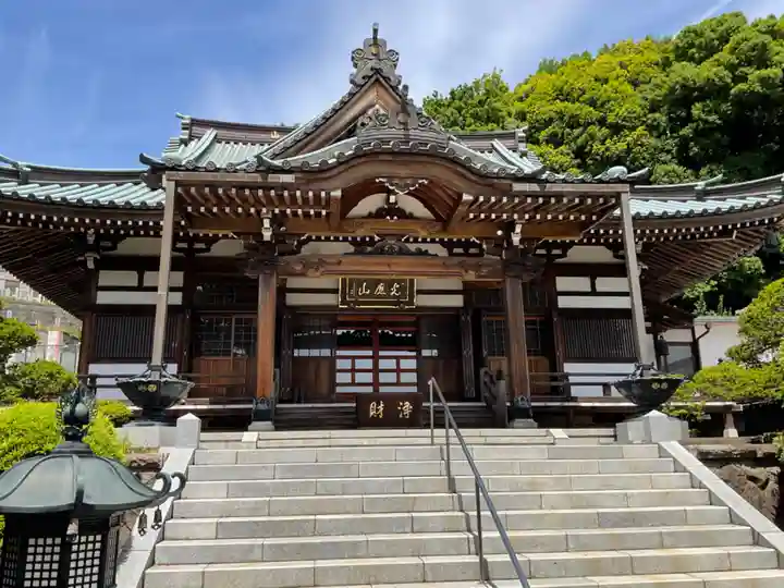 普光寺の本殿・本堂