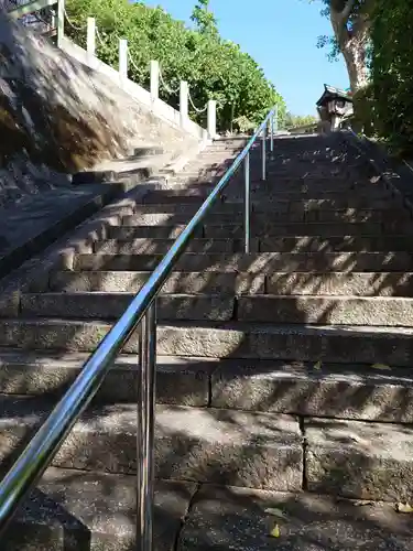 草津八幡宮の建物その他