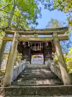 鴨神社の{uncategorized: "未分類", other: "その他", undefined: "問題あり", building: "その他建物", grave: "お墓", sacred_gate: "鳥居", guardian: "狛犬", statue: "像", buddha: "仏像", history: "歴史", nature: "自然", garden: "庭園", animal: "動物", pagoda: "塔", temizu: "手水舎", mountain_gate: "山門・神門", sanctuary: "本殿・本堂", subordinate: "末社・摂社", art: "芸術", scenery: "景色", jizo: "地蔵", ema: "絵馬", goshuin: "御朱印", omikuji: "おみくじ", items: "授与品その他", amulet: "お守り", goshuincho: "御朱印帳", eats: "食事", festival: "お祭り", votive_dance: "神楽", shichigosan: "七五三参", wedding: "結婚式", experience: "体験その他", initially: "初詣", around: "周辺", anti_infection: "感染症対策"}