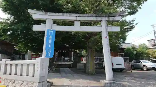 滝野川八幡神社の鳥居