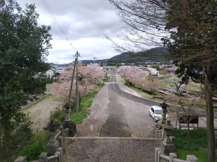 川田八幡神社の{uncategorized: "未分類", other: "その他", undefined: "問題あり", building: "その他建物", grave: "お墓", sacred_gate: "鳥居", guardian: "狛犬", statue: "像", buddha: "仏像", history: "歴史", nature: "自然", garden: "庭園", animal: "動物", pagoda: "塔", temizu: "手水舎", mountain_gate: "山門・神門", sanctuary: "本殿・本堂", subordinate: "末社・摂社", art: "芸術", scenery: "景色", jizo: "地蔵", ema: "絵馬", goshuin: "御朱印", omikuji: "おみくじ", items: "授与品その他", amulet: "お守り", goshuincho: "御朱印帳", eats: "食事", festival: "お祭り", votive_dance: "神楽", shichigosan: "七五三参", wedding: "結婚式", experience: "体験その他", initially: "初詣", around: "周辺", anti_infection: "感染症対策"}