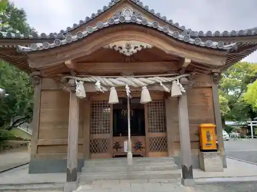 名島神社の本殿