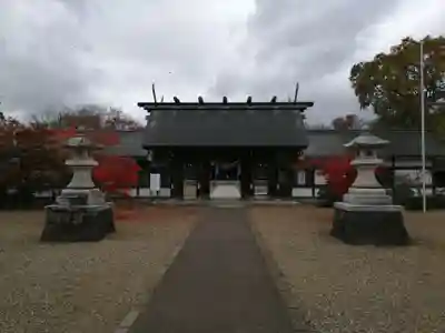 秋田県護國神社の山門・神門