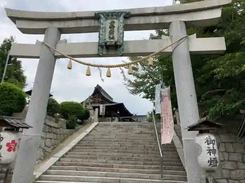平野神社の鳥居