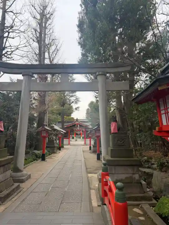 馬橋稲荷神社の{uncategorized: "未分類", other: "その他", undefined: "問題あり", building: "その他建物", grave: "お墓", sacred_gate: "鳥居", guardian: "狛犬", statue: "像", buddha: "仏像", history: "歴史", nature: "自然", garden: "庭園", animal: "動物", pagoda: "塔", temizu: "手水舎", mountain_gate: "山門・神門", sanctuary: "本殿・本堂", subordinate: "末社・摂社", art: "芸術", scenery: "景色", jizo: "地蔵", ema: "絵馬", goshuin: "御朱印", omikuji: "おみくじ", items: "授与品その他", amulet: "お守り", goshuincho: "御朱印帳", eats: "食事", festival: "お祭り", votive_dance: "神楽", shichigosan: "七五三参", wedding: "結婚式", experience: "体験その他", initially: "初詣", around: "周辺", anti_infection: "感染症対策"}