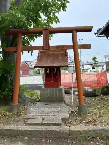 泊神社の{uncategorized: "未分類", other: "その他", undefined: "問題あり", building: "その他建物", grave: "お墓", sacred_gate: "鳥居", guardian: "狛犬", statue: "像", buddha: "仏像", history: "歴史", nature: "自然", garden: "庭園", animal: "動物", pagoda: "塔", temizu: "手水舎", mountain_gate: "山門・神門", sanctuary: "本殿・本堂", subordinate: "末社・摂社", art: "芸術", scenery: "景色", jizo: "地蔵", ema: "絵馬", goshuin: "御朱印", omikuji: "おみくじ", items: "授与品その他", amulet: "お守り", goshuincho: "御朱印帳", eats: "食事", festival: "お祭り", votive_dance: "神楽", shichigosan: "七五三参", wedding: "結婚式", experience: "体験その他", initially: "初詣", around: "周辺", anti_infection: "感染症対策"}