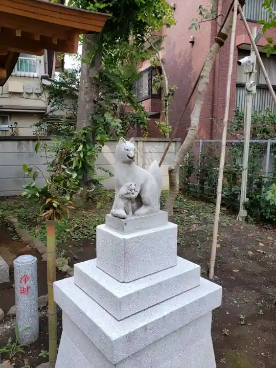 阿佐谷弁天社の狛犬