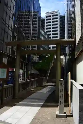 宮益御嶽神社の鳥居