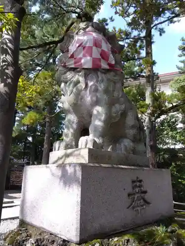 兎橋神社の狛犬