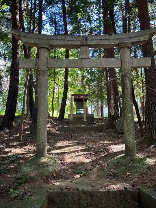 ニ柱神社(長野県)
