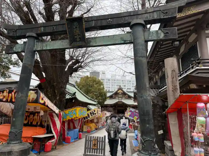 湯島天満宮の{uncategorized: "未分類", other: "その他", undefined: "問題あり", building: "その他建物", grave: "お墓", sacred_gate: "鳥居", guardian: "狛犬", statue: "像", buddha: "仏像", history: "歴史", nature: "自然", garden: "庭園", animal: "動物", pagoda: "塔", temizu: "手水舎", mountain_gate: "山門・神門", sanctuary: "本殿・本堂", subordinate: "末社・摂社", art: "芸術", scenery: "景色", jizo: "地蔵", ema: "絵馬", goshuin: "御朱印", omikuji: "おみくじ", items: "授与品その他", amulet: "お守り", goshuincho: "御朱印帳", eats: "食事", festival: "お祭り", votive_dance: "神楽", shichigosan: "七五三参", wedding: "結婚式", experience: "体験その他", initially: "初詣", around: "周辺", anti_infection: "感染症対策"}
