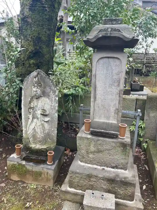 誓閑寺の{uncategorized: "未分類", other: "その他", undefined: "問題あり", building: "その他建物", grave: "お墓", sacred_gate: "鳥居", guardian: "狛犬", statue: "像", buddha: "仏像", history: "歴史", nature: "自然", garden: "庭園", animal: "動物", pagoda: "塔", temizu: "手水舎", mountain_gate: "山門・神門", sanctuary: "本殿・本堂", subordinate: "末社・摂社", art: "芸術", scenery: "景色", jizo: "地蔵", ema: "絵馬", goshuin: "御朱印", omikuji: "おみくじ", items: "授与品その他", amulet: "お守り", goshuincho: "御朱印帳", eats: "食事", festival: "お祭り", votive_dance: "神楽", shichigosan: "七五三参", wedding: "結婚式", experience: "体験その他", initially: "初詣", around: "周辺", anti_infection: "感染症対策"}