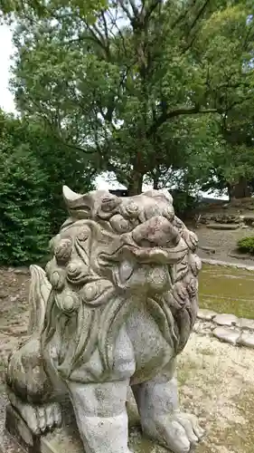 沼山津神社の狛犬