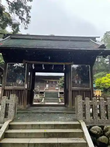 草薙神社の山門・神門