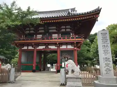 瀧泉寺(目黒不動尊)の山門・神門
