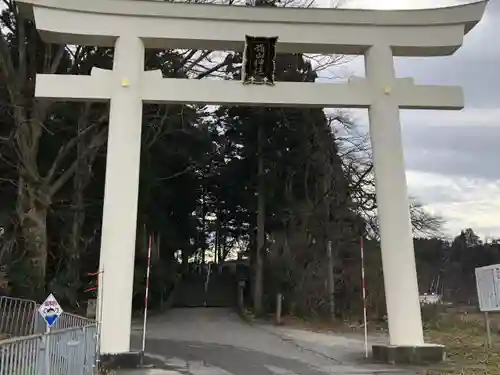 雄山神社前立社壇の鳥居