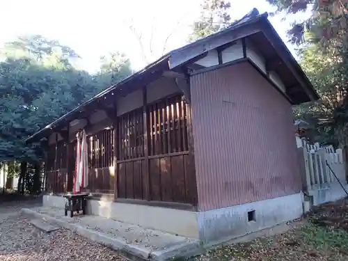 殖栗神社の本殿