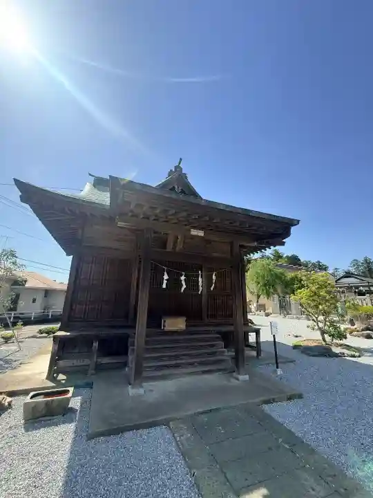 白鷺神社の{uncategorized: "未分類", other: "その他", undefined: "問題あり", building: "その他建物", grave: "お墓", sacred_gate: "鳥居", guardian: "狛犬", statue: "像", buddha: "仏像", history: "歴史", nature: "自然", garden: "庭園", animal: "動物", pagoda: "塔", temizu: "手水舎", mountain_gate: "山門・神門", sanctuary: "本殿・本堂", subordinate: "末社・摂社", art: "芸術", scenery: "景色", jizo: "地蔵", ema: "絵馬", goshuin: "御朱印", omikuji: "おみくじ", items: "授与品その他", amulet: "お守り", goshuincho: "御朱印帳", eats: "食事", festival: "お祭り", votive_dance: "神楽", shichigosan: "七五三参", wedding: "結婚式", experience: "体験その他", initially: "初詣", around: "周辺", anti_infection: "感染症対策"}