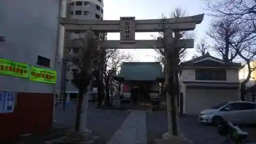 諏訪神社の鳥居