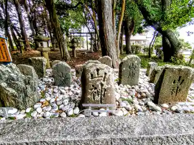 仲神社の末社・摂社